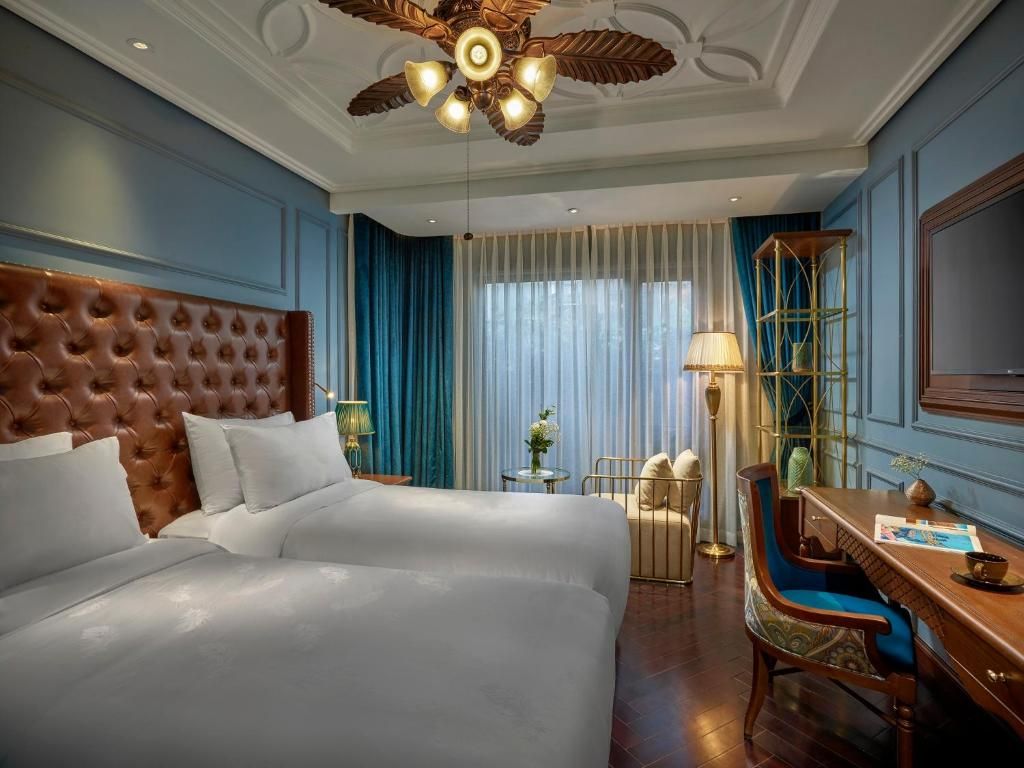 Peridot Grand Luxury Boutique фото 1