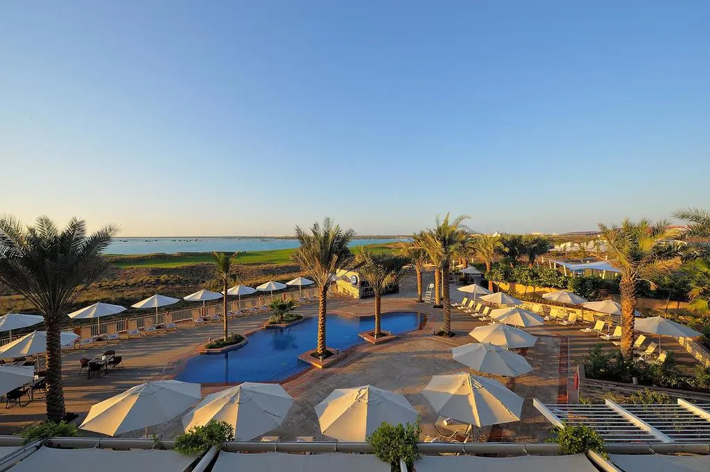 Park Inn by Radisson Abu Dhabi, Yas Island фото 4