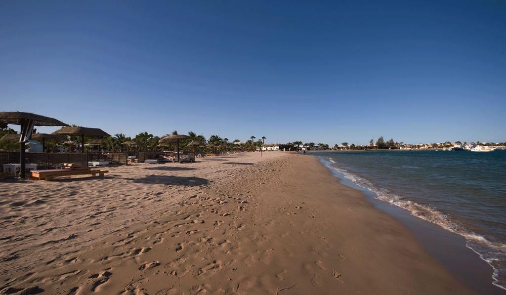 Lotus Bay Beach Resort фото 10