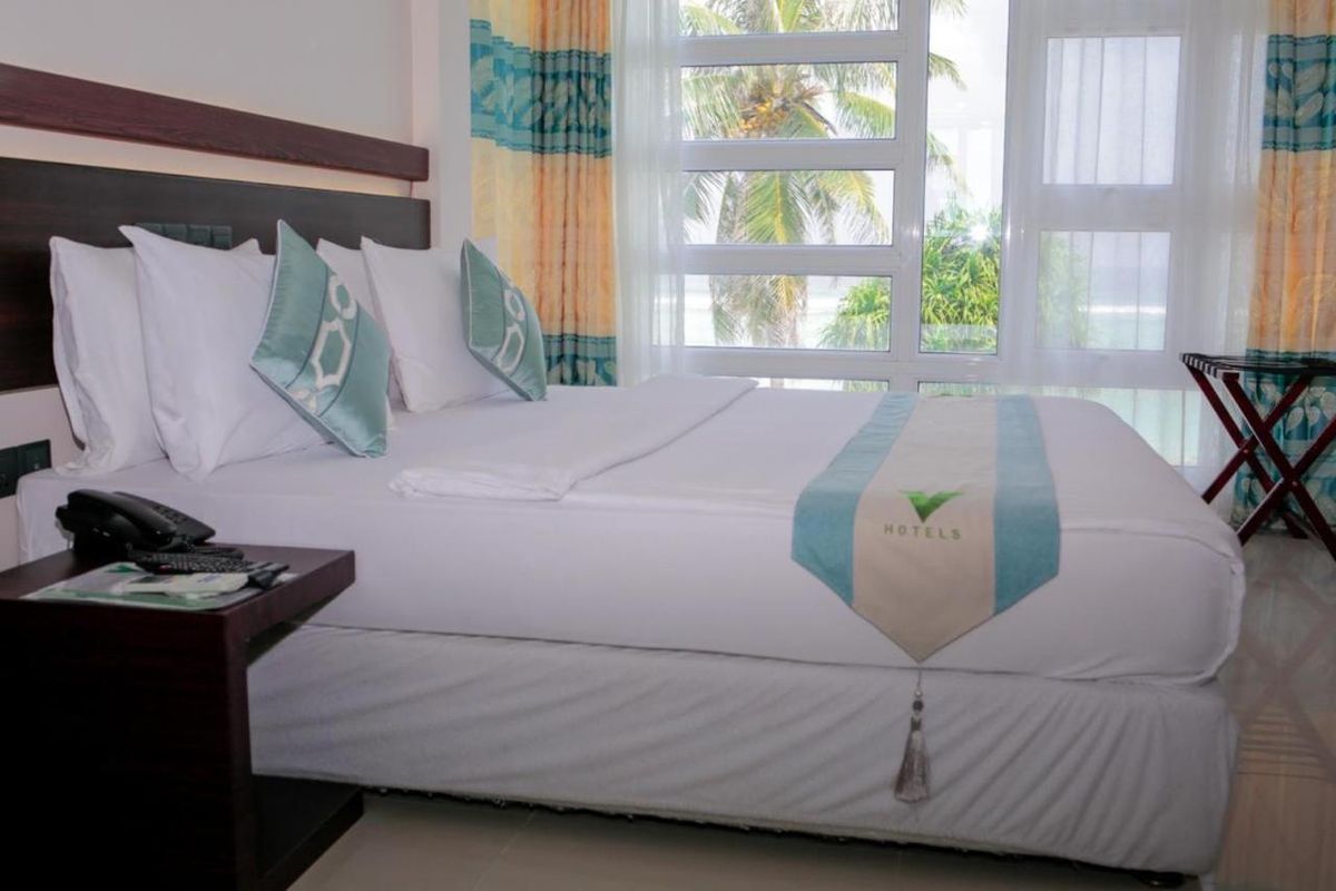 Guest House «The White Harp Beach Guest House» фото 35