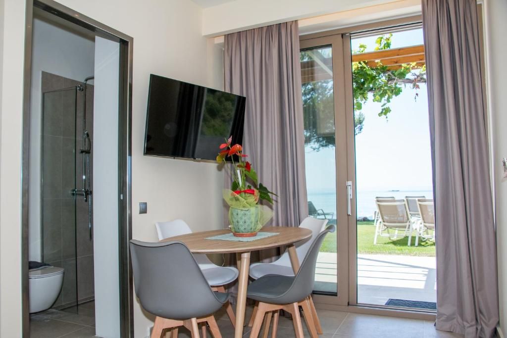 Glyfada Beach Hotel фото 24