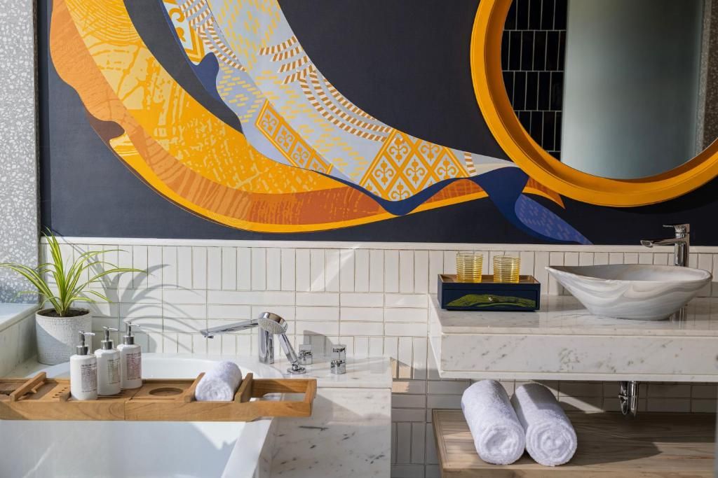 Avani+ Fares Maldives Resort фото 78