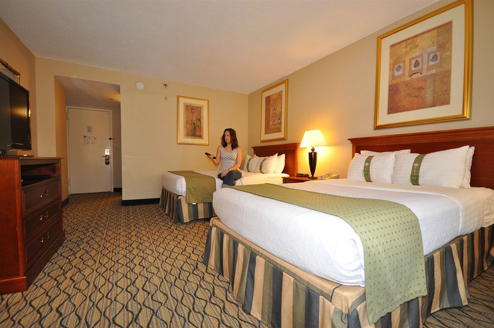Holiday Inn Midtown - 57 Street фото 32