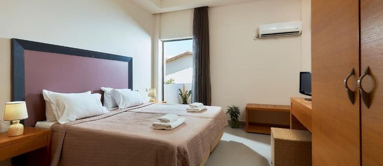 Фото отеля Creteco Hotel & Suites