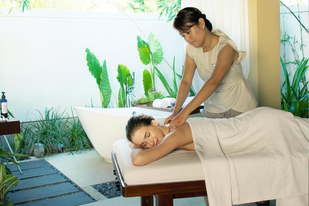 Crimson Resort & Spa - Mactan Island, Cebu фото 36
