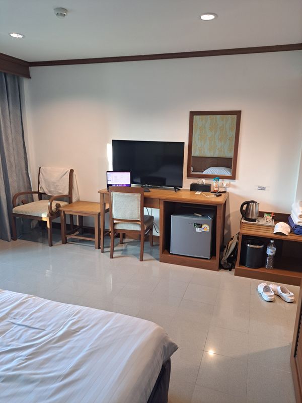 Rattana Beach Hotel фото 24