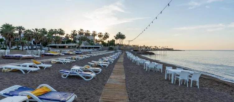 Фото отеля Lara Beach Homes
