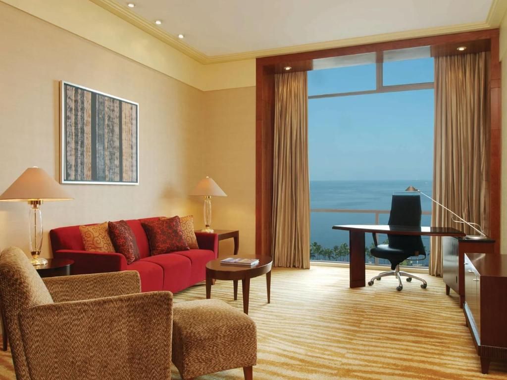 New Coast Hotel Manila фото 10