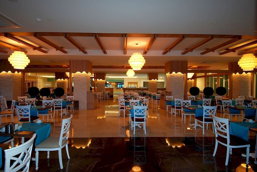 Commodore Elite Suites & Spa (Adults Only) фото 95