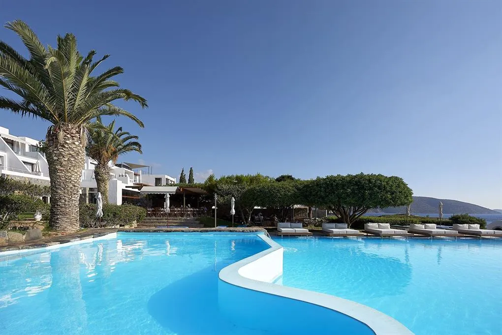 St. Nicolas Bay Resort Hotel & Villas фото 4
