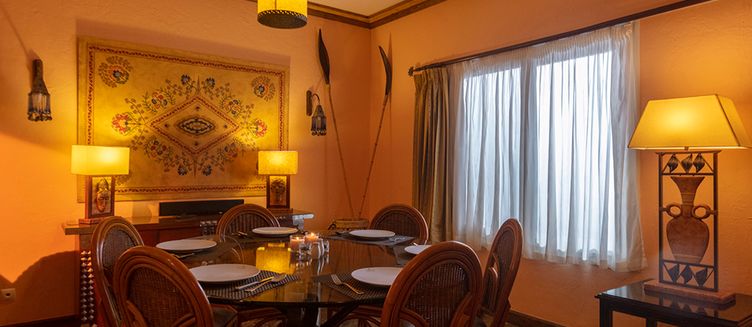 Фото отеля Royal Savoy Villas