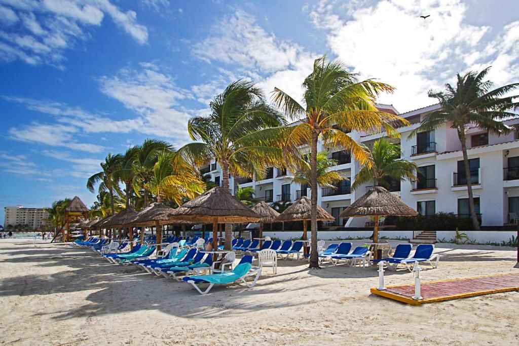 The Royal Cancun, an All Suites Resort фото 4