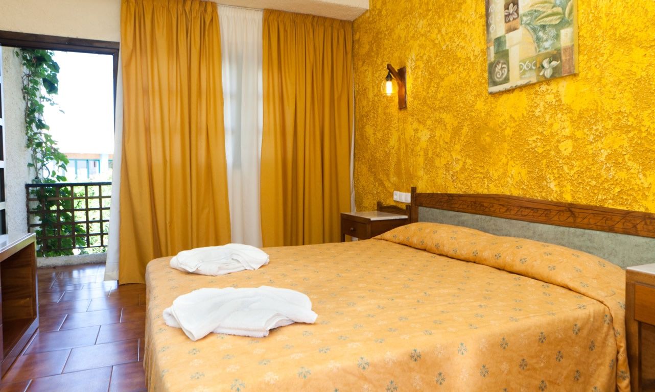 Happy Days Hotel Georgioupolis фото 27