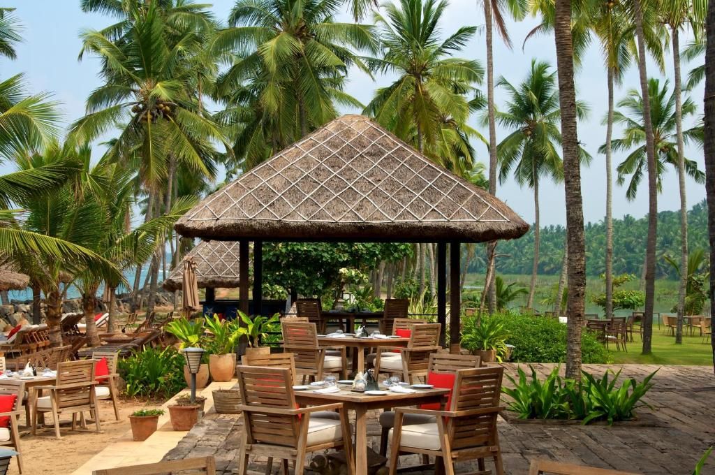 Taj Green Cove Resort and Spa Kovalam фото 38