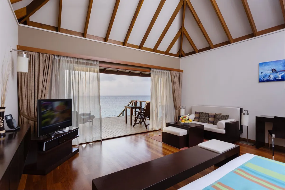 Veligandu Island Resort & Spa фото 31