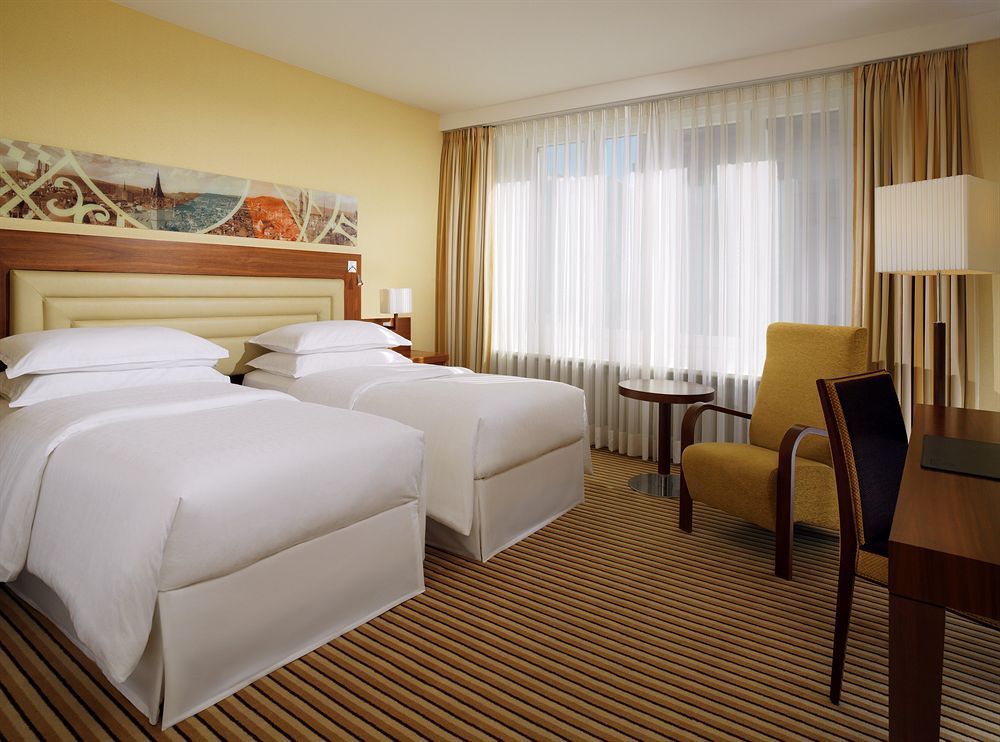 Sheraton Zürich Neues Schloss Hotel фото 28