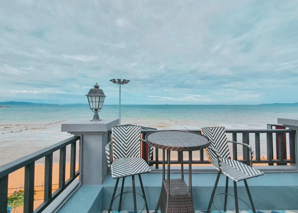 Seaside Jomtien Beach фото 18