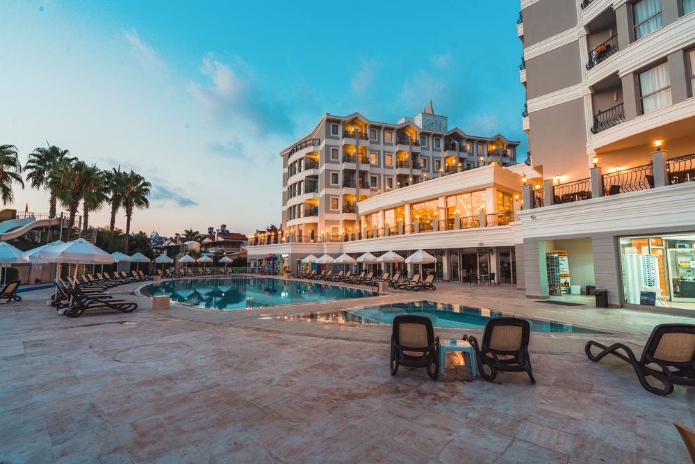 Royal Atlantis Beach Hotel фото 3