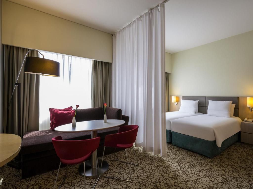 Novotel Suites Mall Avenue Dubai фото 23