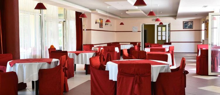 Фото отеля Hotel Ambassador - Free Parking