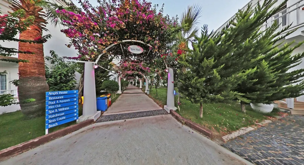 Bendis Beach Hotel фото 14