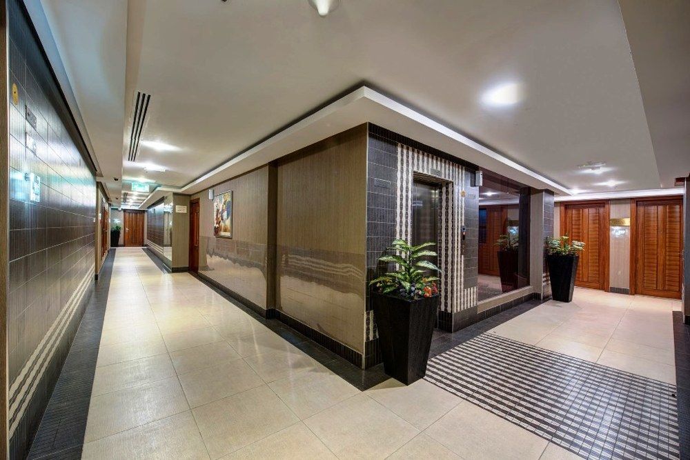 Beach Hotel Apartment фото 27