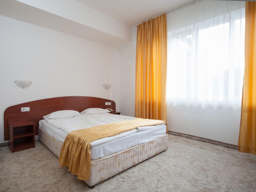 Slavyanska Beseda Hotel фото 1
