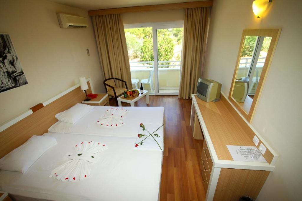Tuntas Beach Hotel фото 4