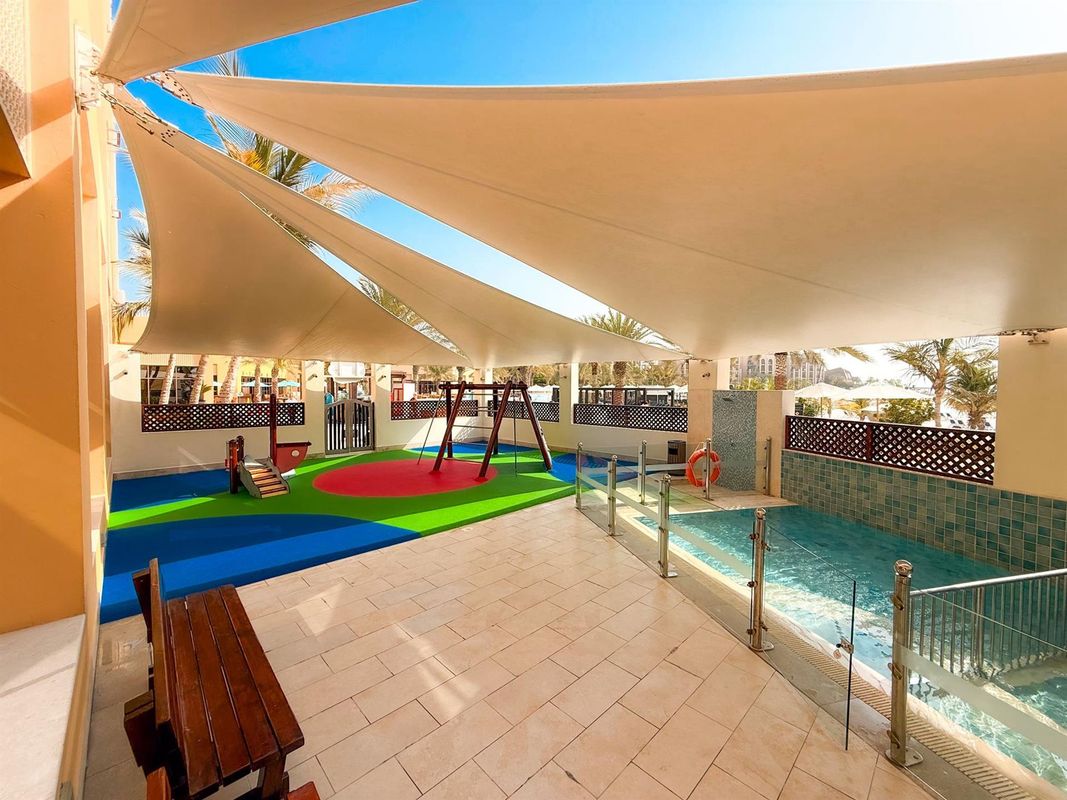 DoubleTree by Hilton Resort & Spa Marjan Island фото 23