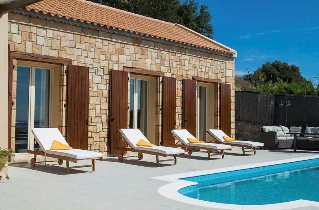 Monambeles Villas фото 12