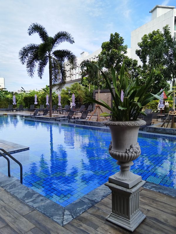 Sawaddi Patong Resort & Spa by Tolani фото 52