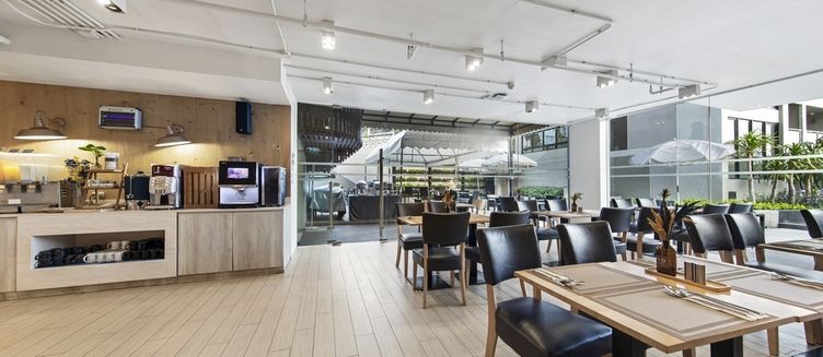 Фото отеля Golden Tulip Pattaya Beach Resort