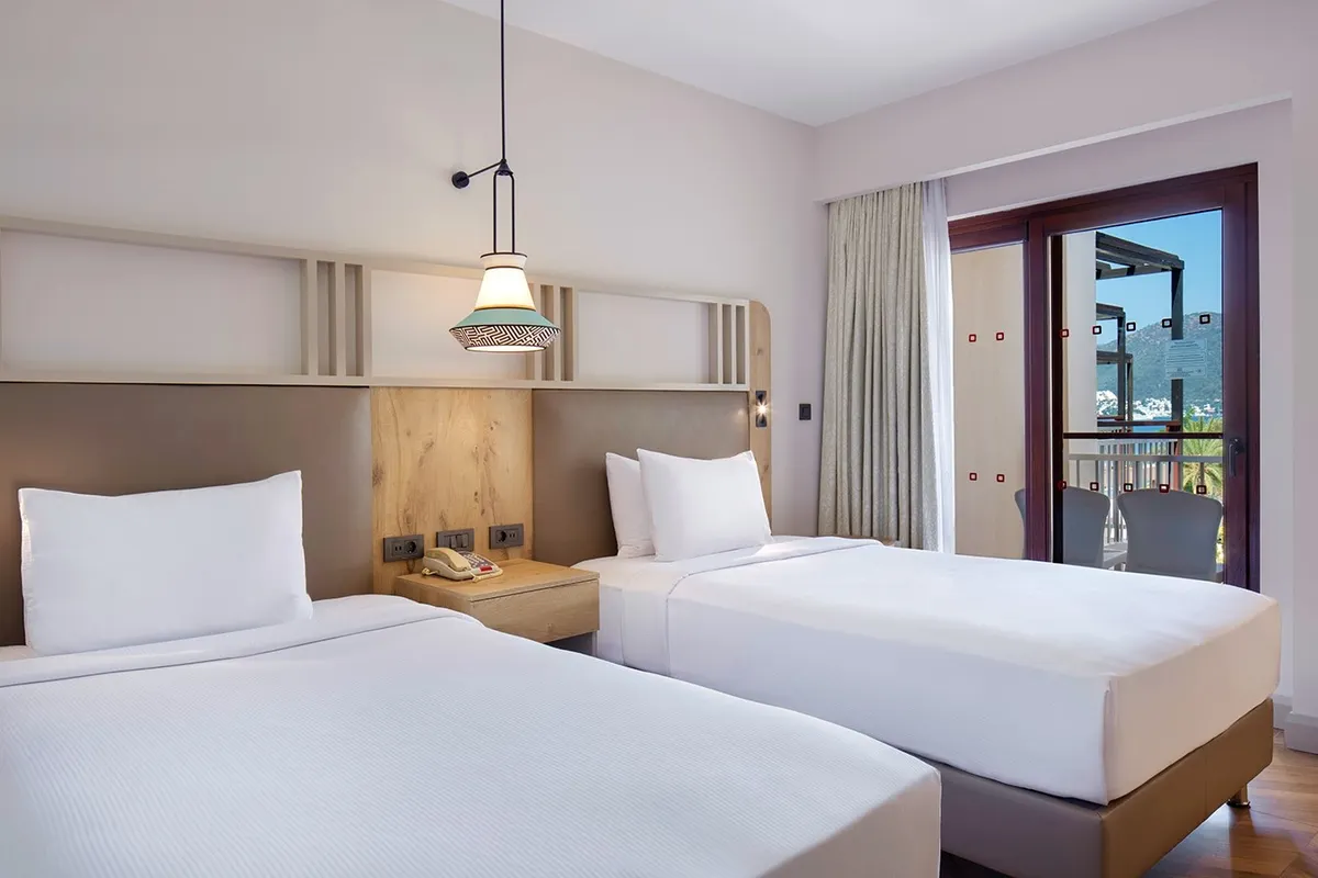 DoubleTree by Hilton Bodrum Isil Club Resort фото 6