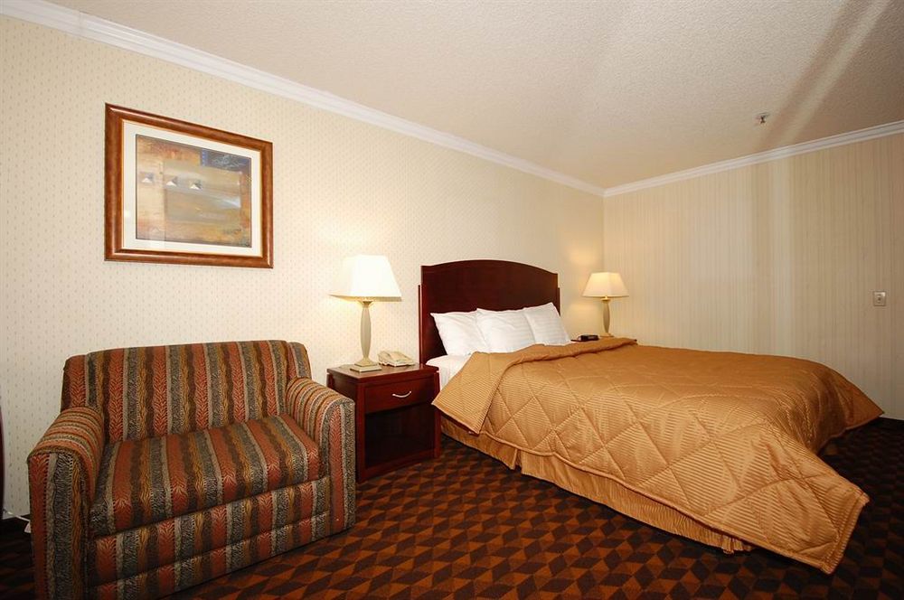 Quality Inn & Suites Los Angeles Airport - LAX фото 25