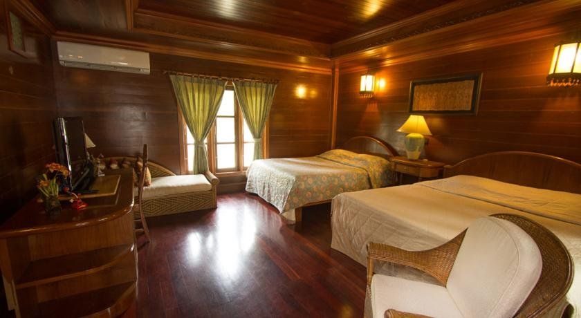 Naithon Beach Resort фото 4