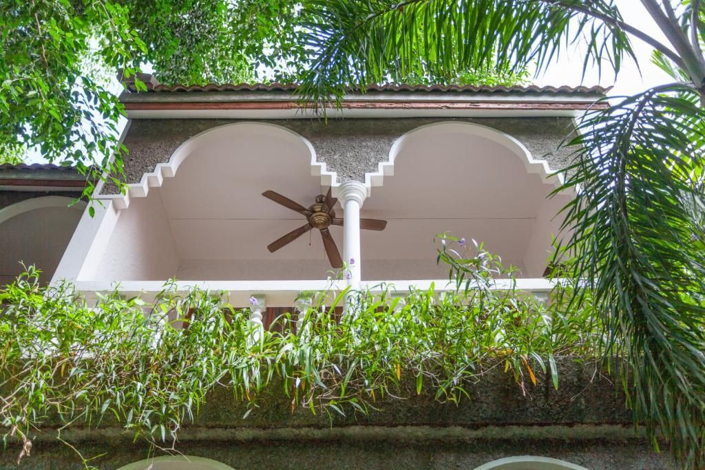 Tropica Bungalow Beach Hotel фото 59