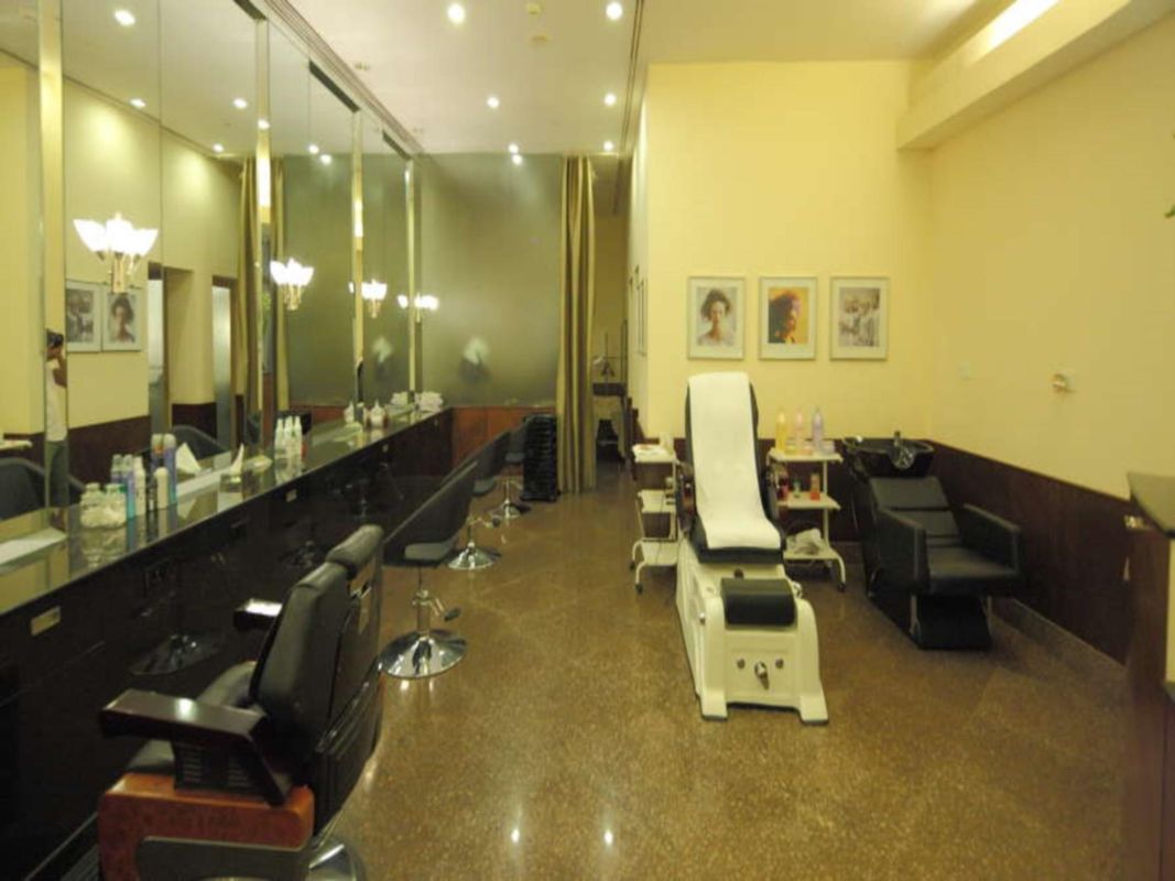 The Grand New Delhi Hotel фото 17