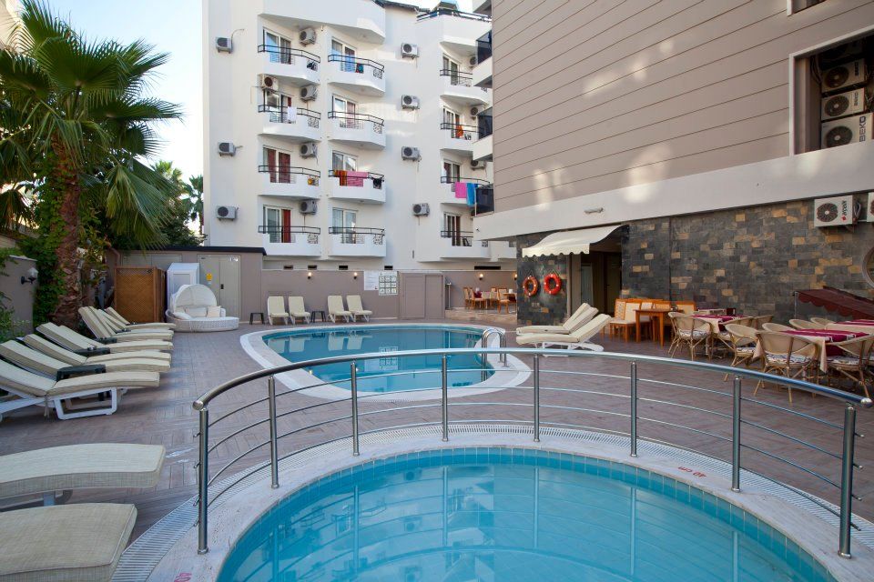 Aurasia Beach Hotel фото 30