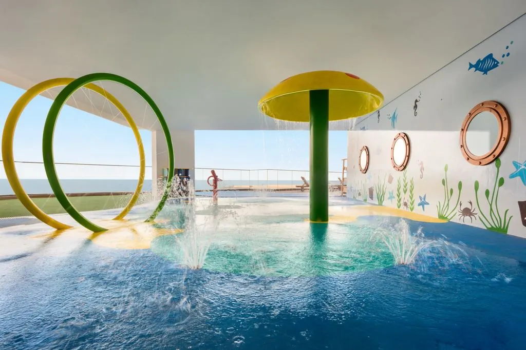 Wyndham Garden Ajman Corniche фото 11