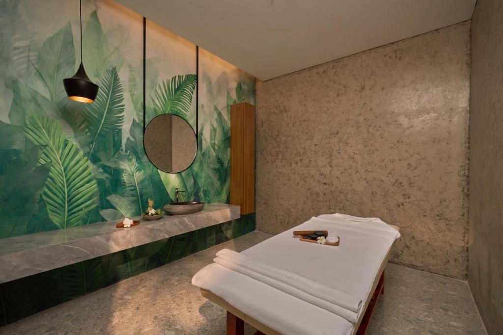 Lugano Resort & Spa Cam Ranh фото 23