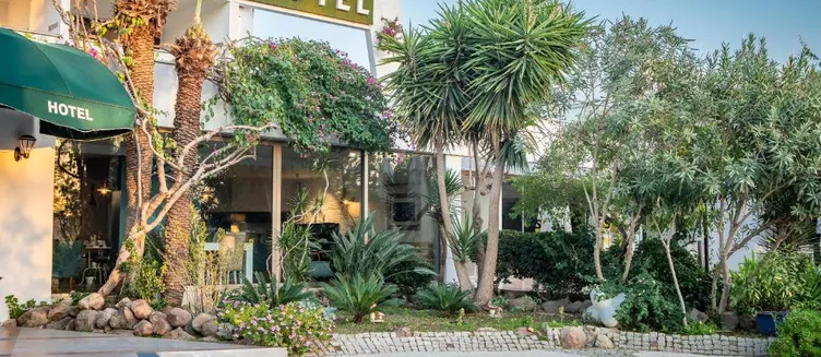 Фото отеля Flora Hotel