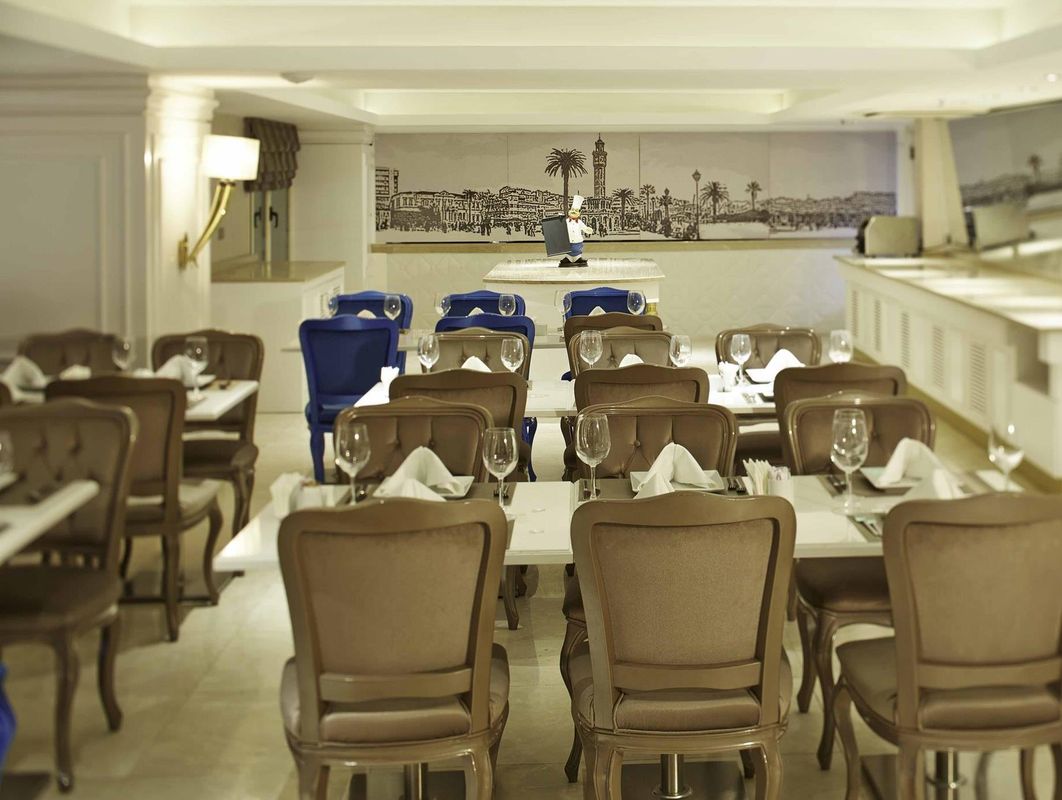 DoubleTree by Hilton Hotel Izmir - Alsancak фото 36