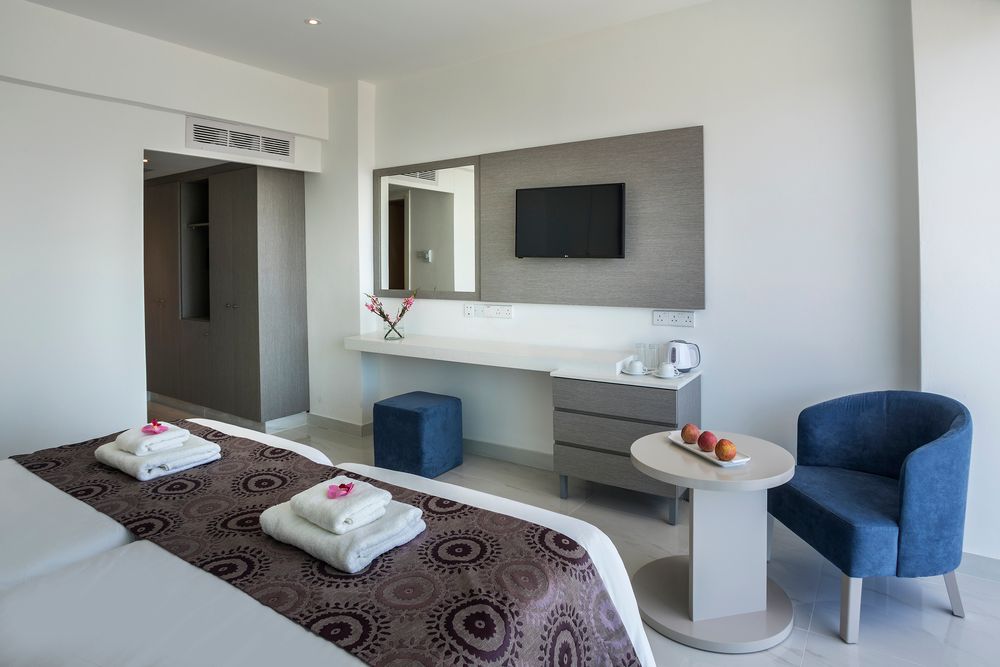 Tsokkos Protaras Beach Hotel фото 47