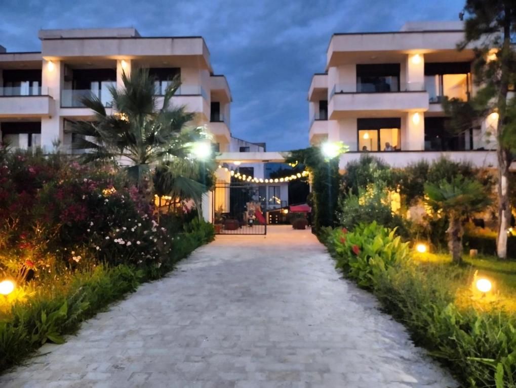 Апарт-отель «Apartments Kuce Lekovica Beach & Restaurant» фото 14