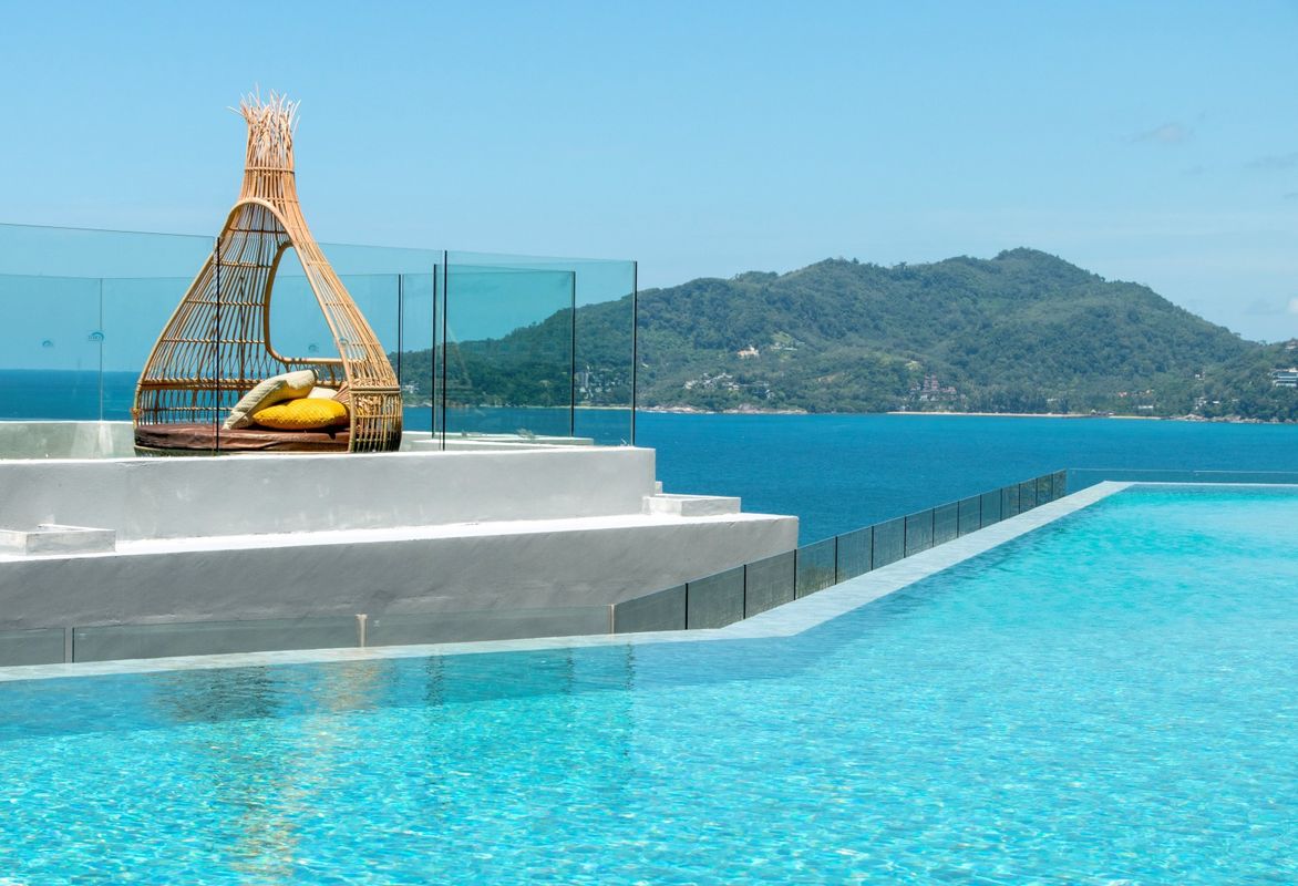 Crest Resort & Pool Villas фото 9