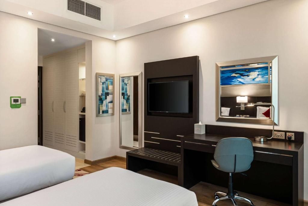 Ramada by Wyndham Dubai Barsha Heights фото 4