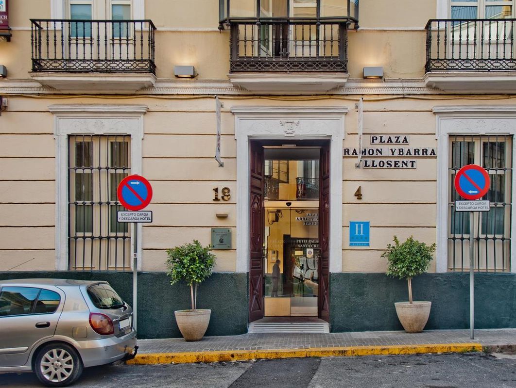 Hotel Petit Palace Santa Cruz фото 11