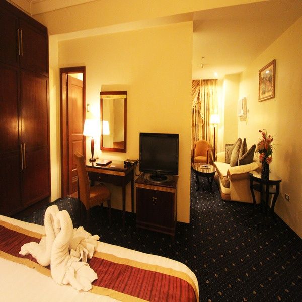Sarrosa International Hotel and Residential Suites - Multiple Use Hotel фото 17