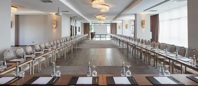 Фото отеля Lionel Hotel Istanbul