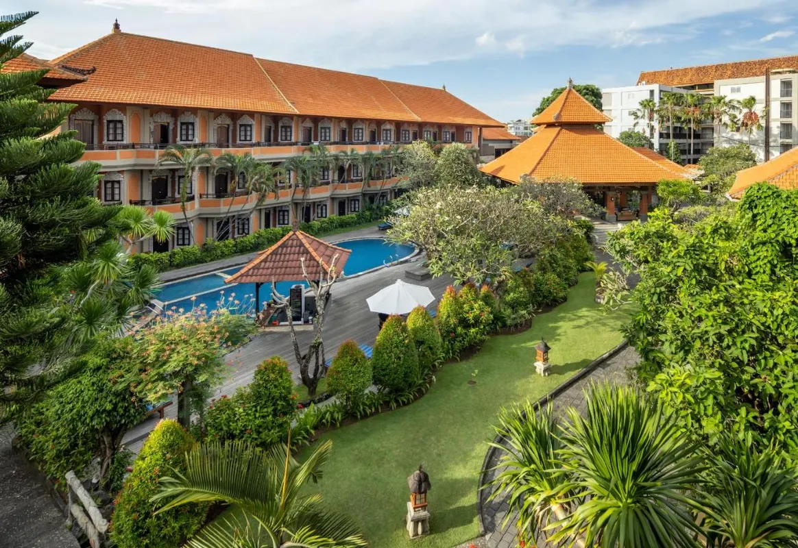 Adi Dharma Hotel Kuta фото 9